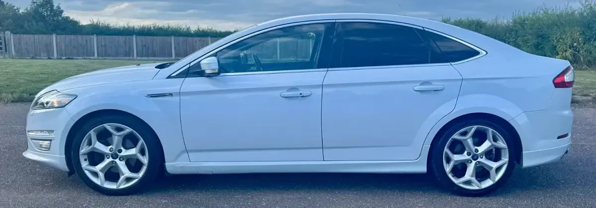 Używany Ford Mondeo Titanium X 2014 Biały Hatchback