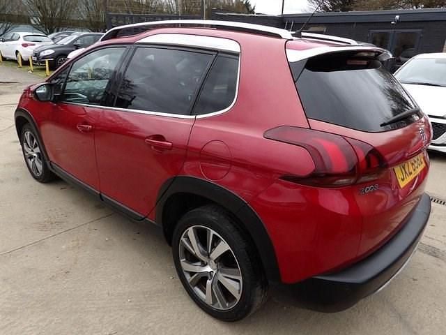 Used Peugeot 2008 Allure 100 HP (73 kW) 2016 Red SUV