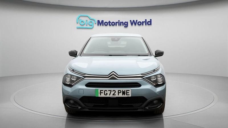 Used Citroën e-C4 Shine 100 kW (136 HP) 2022 Blue Hatchback