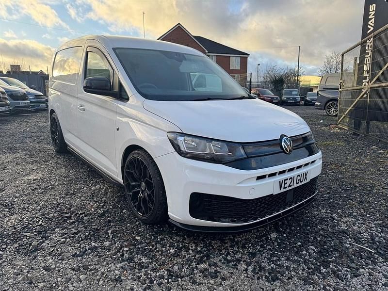 Used VW Caddy Edition 200 HP (147 kW) 2021 Candy white MPV
