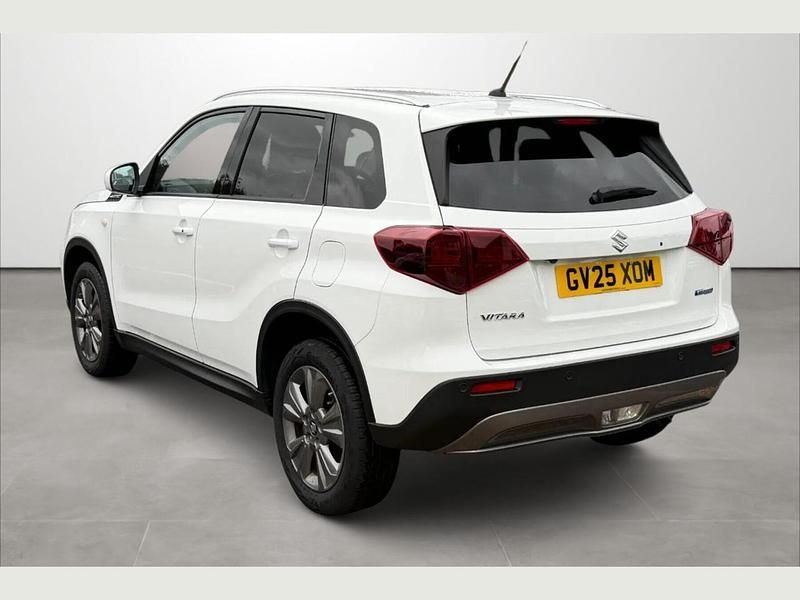 New Suzuki Vitara 127 HP (93 kW) 2025 White SUV