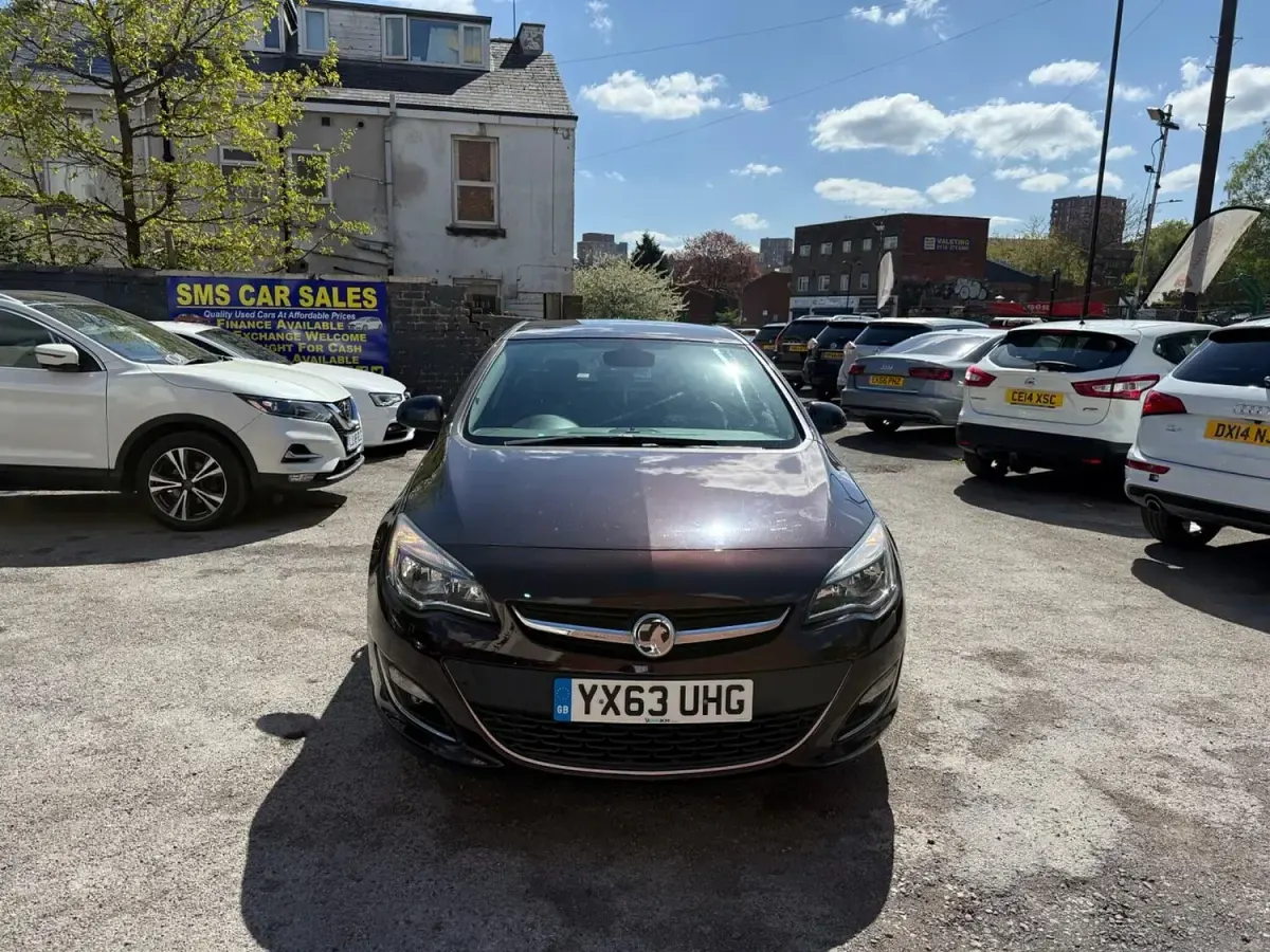 Used Vauxhall Astra Elite 2013 Brown Hatchback