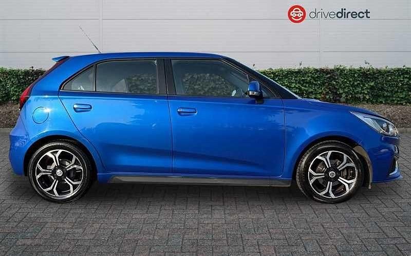 Used MG MG3 Exclusive 106 HP (77 kW) 2019 Blue Hatchback