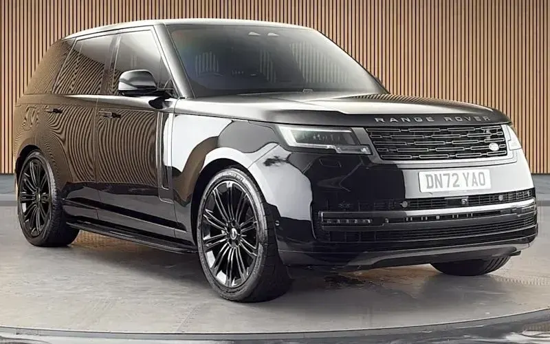 Used Land Rover Range Rover SE 300 HP (220 kW) 2023 SUV