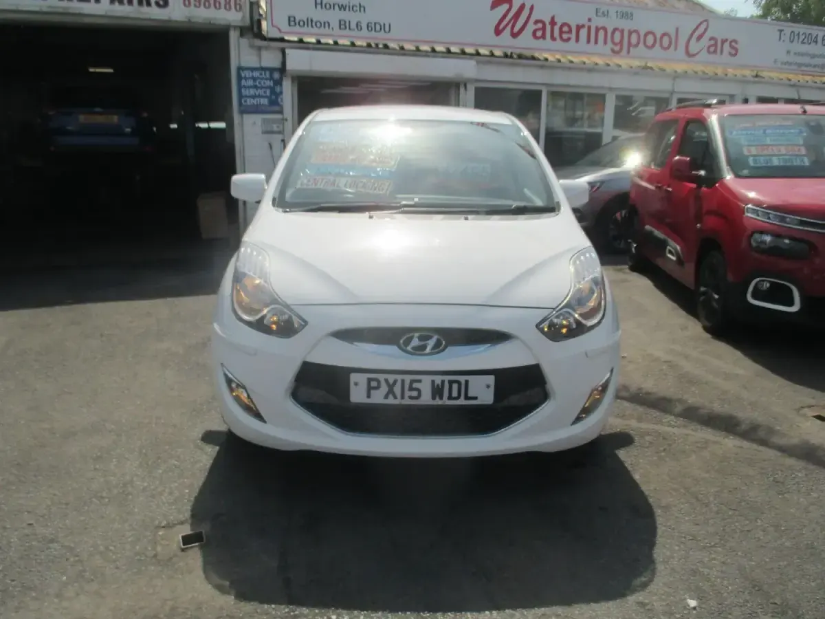 Used Hyundai ix20 Active 125 HP (91 kW) 2015 White Hatchback