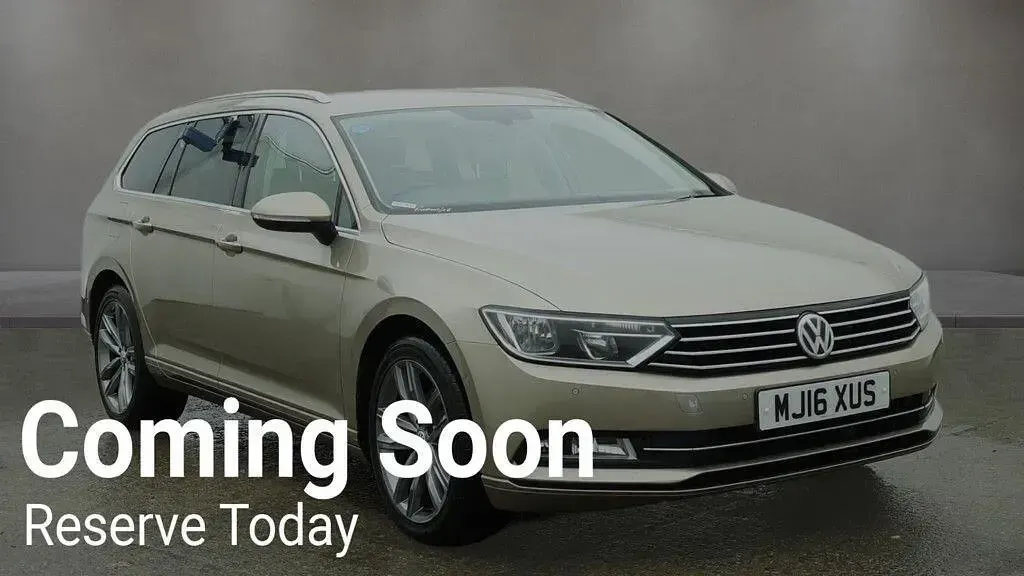 Used VW Passat Business 190 HP (139 kW) 2016 Gold Estate