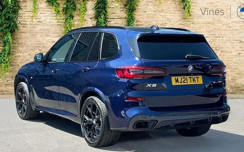 Used BMW X5 M Sport 286 HP (210 kW) 2021 Blue SUV