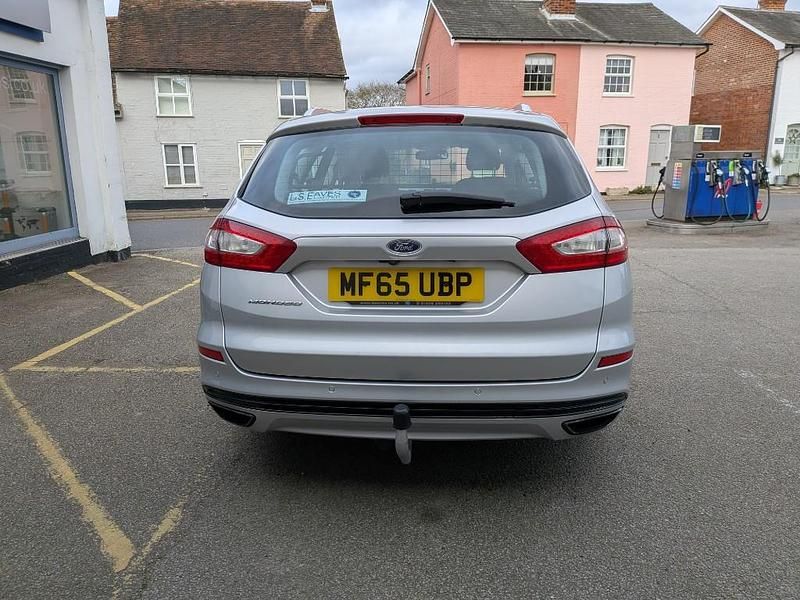 Used Ford Mondeo Titanium 150 HP (110 kW) 2015 Silver Estate
