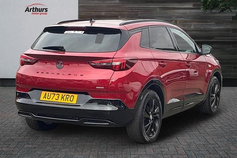 Used Vauxhall Grandland X S 222 HP (163 kW) 2024 Red SUV