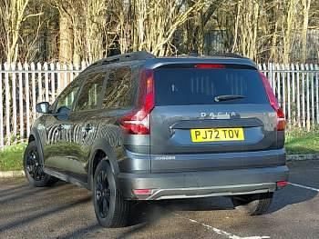 Used Dacia Jogger Extreme 109 HP (80 kW) 2022 Grey MPV