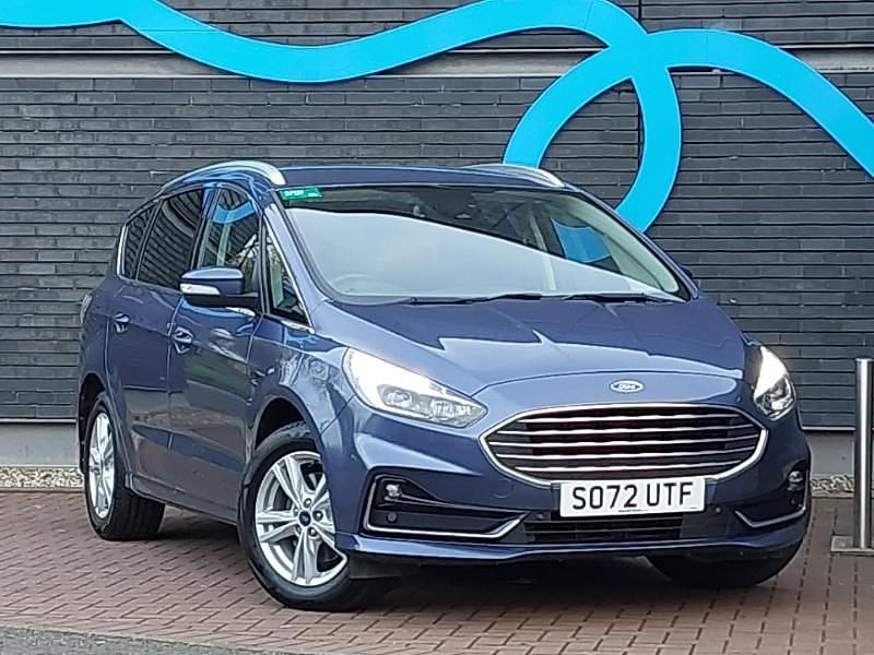 Used Ford S-MAX Titanium 190 HP (139 kW) 2022 Blue MPV