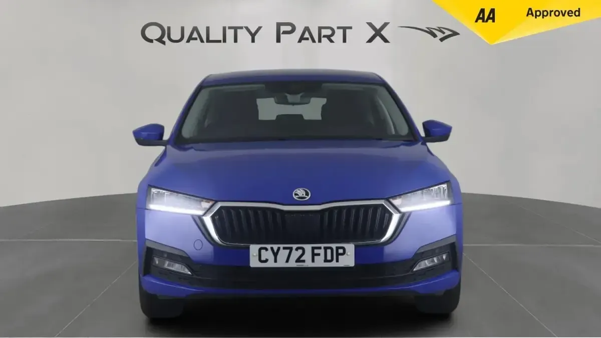 Used Skoda Octavia SE Technology 110 HP (80 kW) 2023 Blue Hatchback