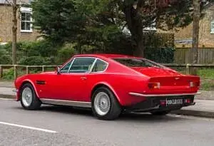 Used Aston Martin V8 Vantage 438 HP (322 kW) 1987 Red Coupe