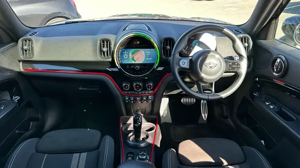 Usado Mini Cooper Countryman Sport 134 HP (98 kW) 2022 Preto SUV