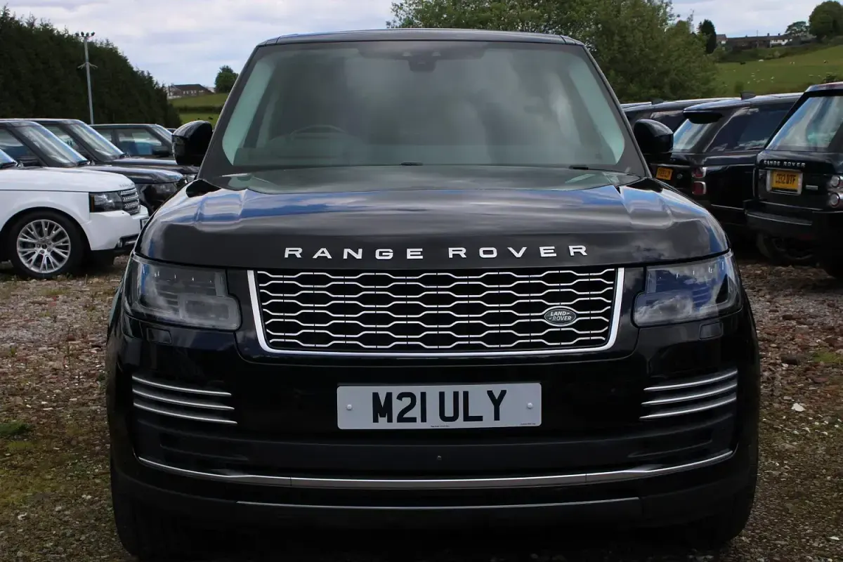 Used Land Rover Range Rover Autobiography 339 HP (249 kW) 2018 Black SUV