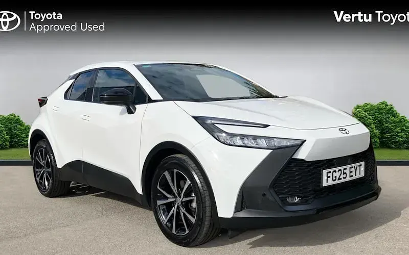 Usado Toyota C-HR Design 140 HP (102 kW) 2026 SUV