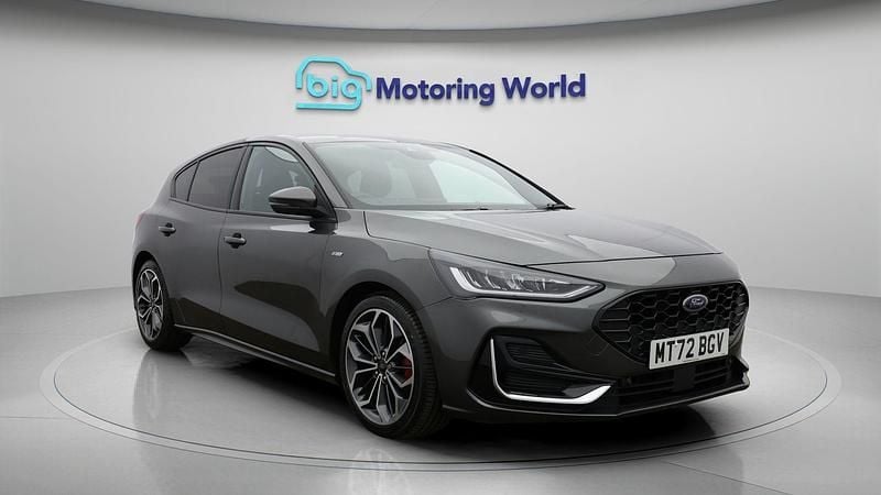 Used Ford Focus ST-Line 120 HP (88 kW) 2022 Grey Hatchback