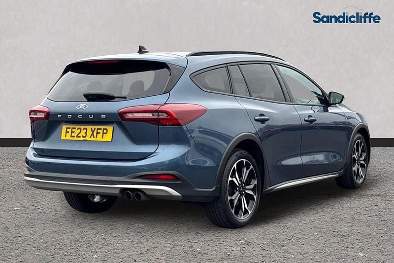 Used Ford Focus Active X 125 HP (91 kW) 2023 Blue Estate