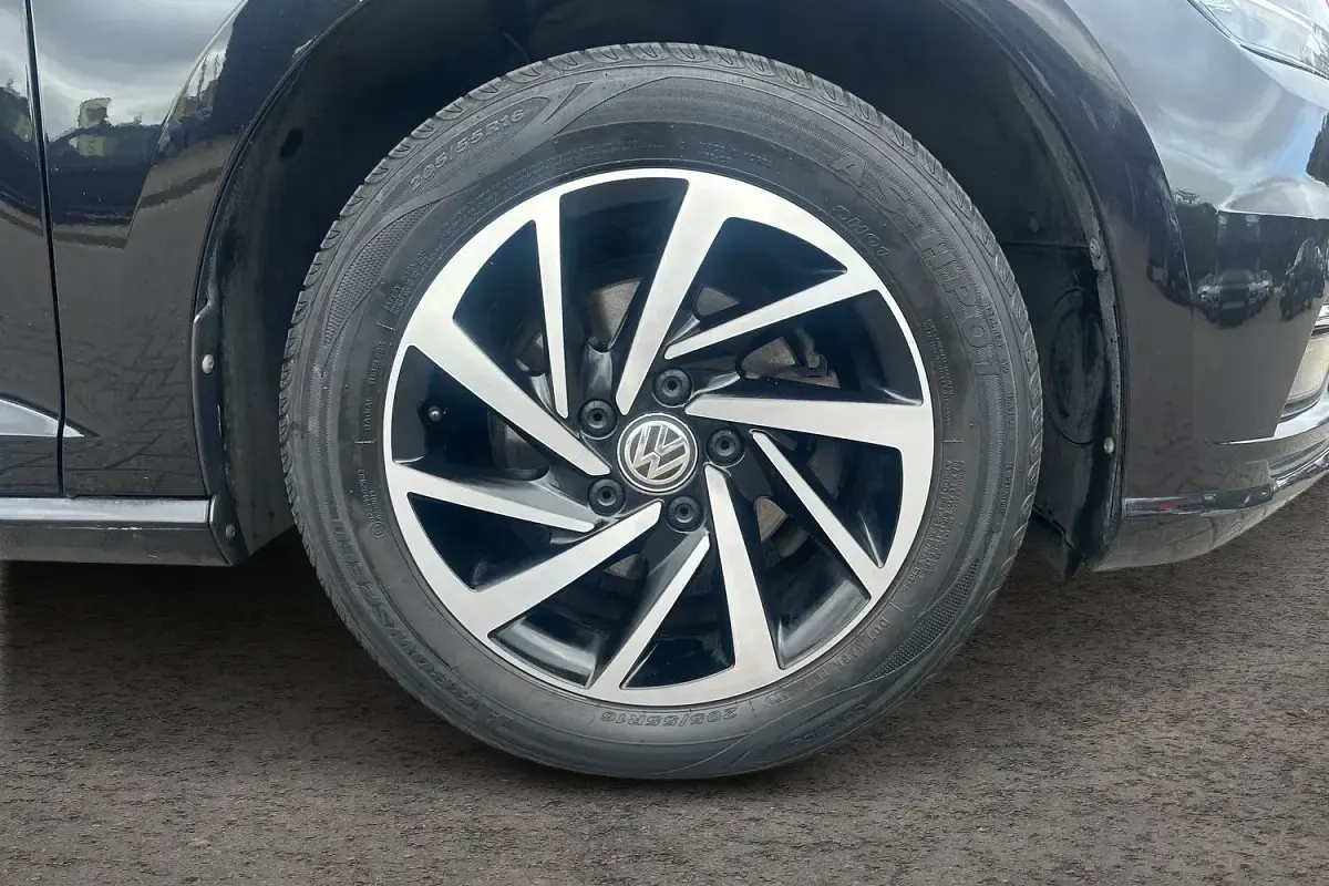 Used VW Golf VII Edition 115 HP (84 kW) 2019 Black Hatchback