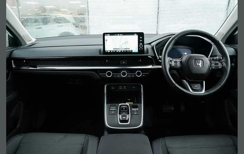 Used Honda CR-V Advance 180 HP (132 kW) 2025 White SUV