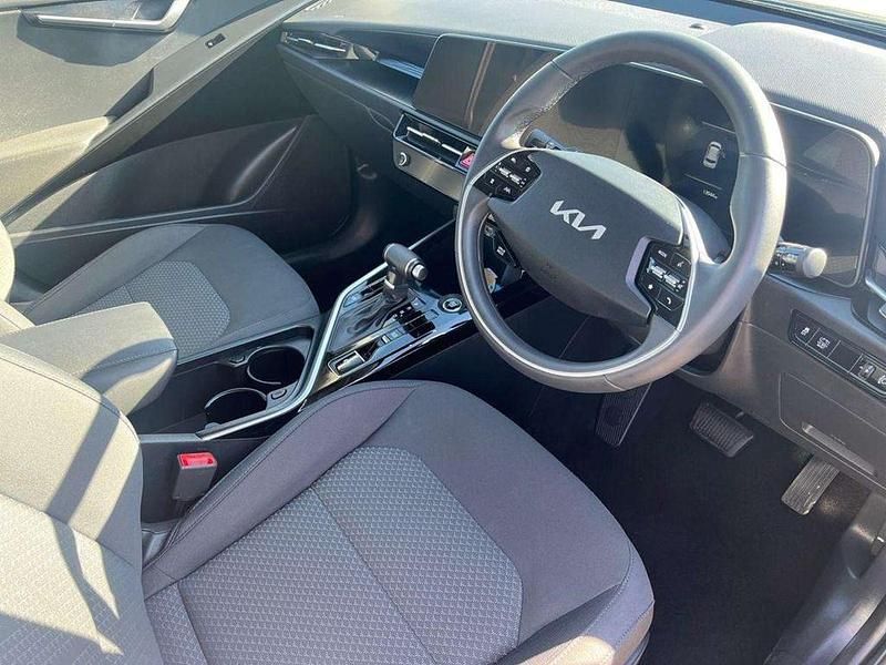 Used Kia Niro 127 HP (93 kW) 2025 Grey SUV