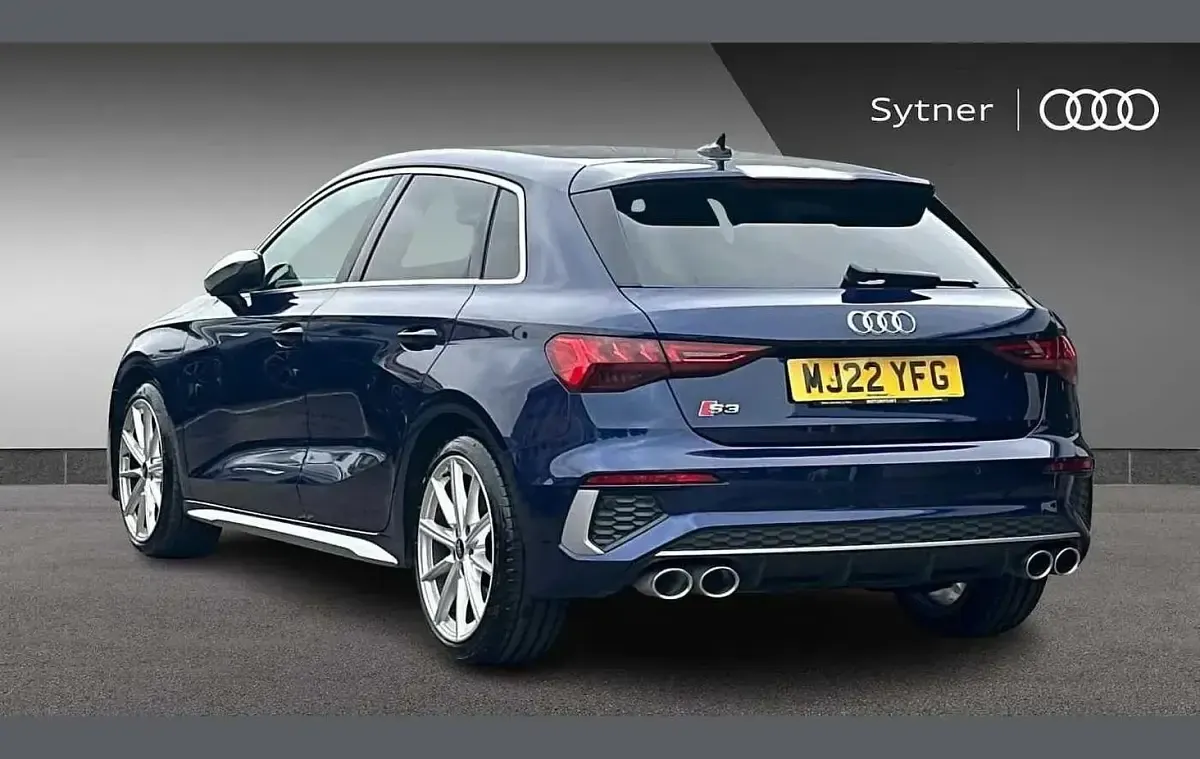 Used Audi S3 Sportback Comfort 310 HP (228 kW) 2022 Blue Hatchback