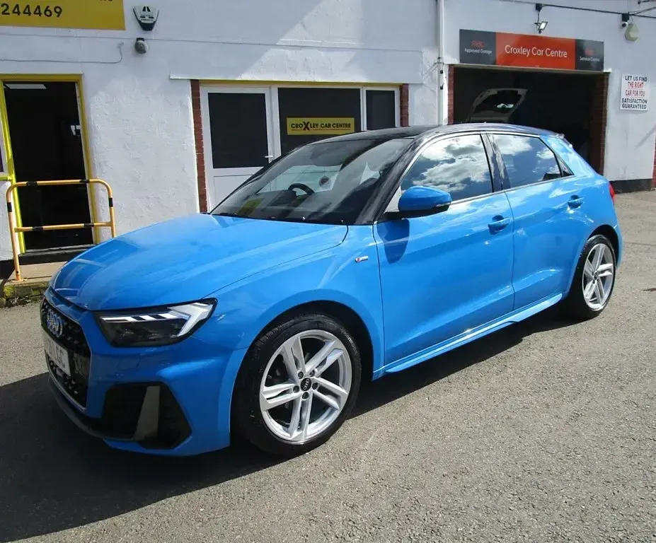 Begagnad Audi A1 Sportback S-Line 95 HK (69 kW) 2021 Blå Halvkombi