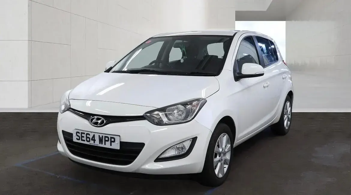 Used Hyundai i20 Active 2015 White Hatchback