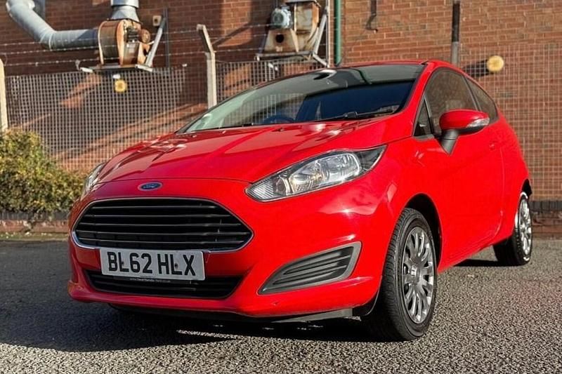 Red Used 2013 Ford Fiesta Style Hatchback | £3,000 (Good price) - Image 1/1