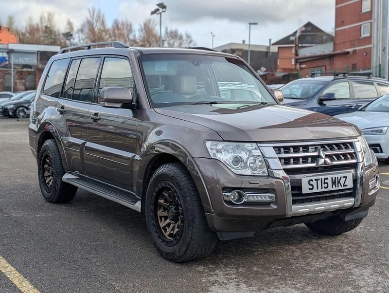 Used Mitsubishi Shogun 2015 Brown SUV