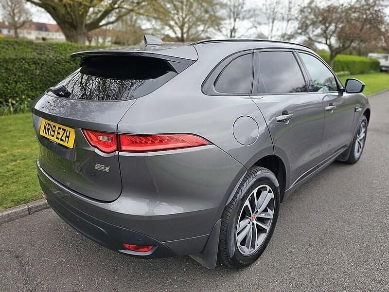 Used Jaguar F-Pace R-Sport 180 HP (132 kW) 2019 Grey SUV