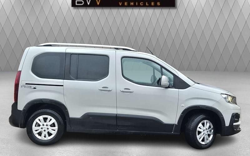 Used Peugeot Rifter Allure 102 HP (75 kW) 2023 MPV