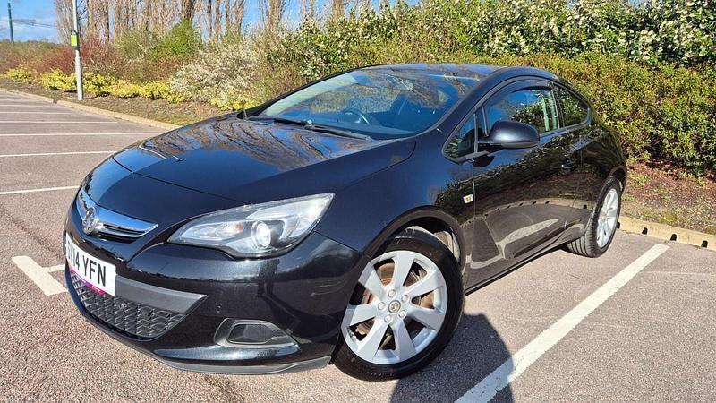 Used Vauxhall Astra GTC Sport 2014 Black Hatchback