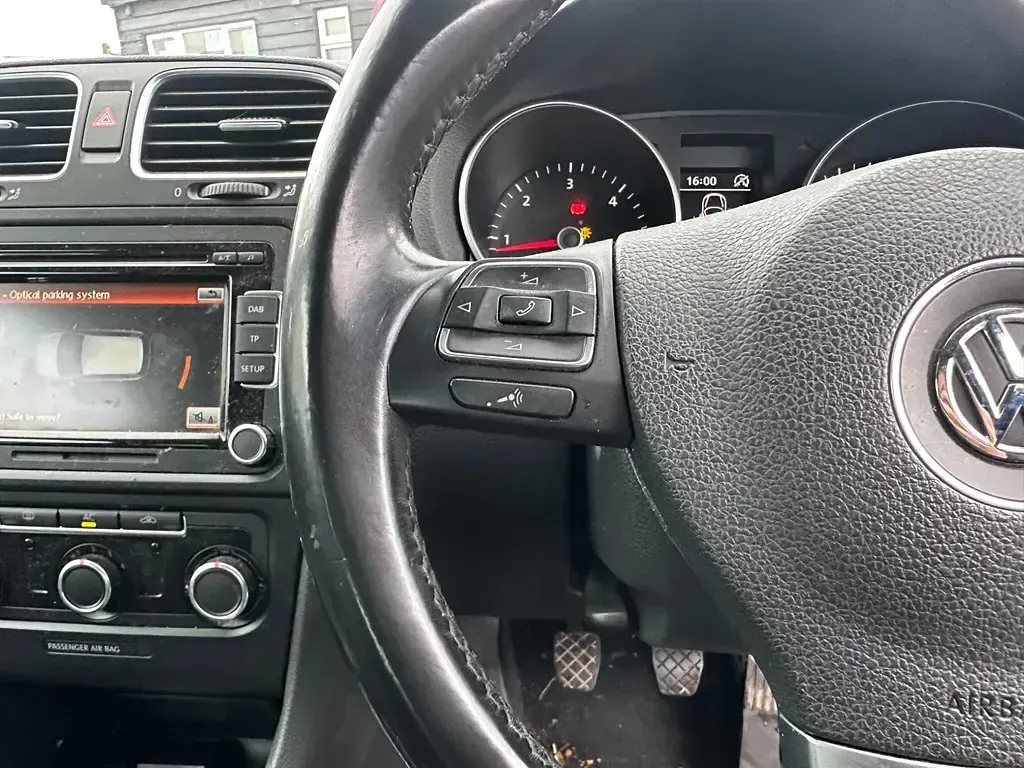 Used VW Golf VI Match 105 HP (77 kW) 2011 Black Hatchback