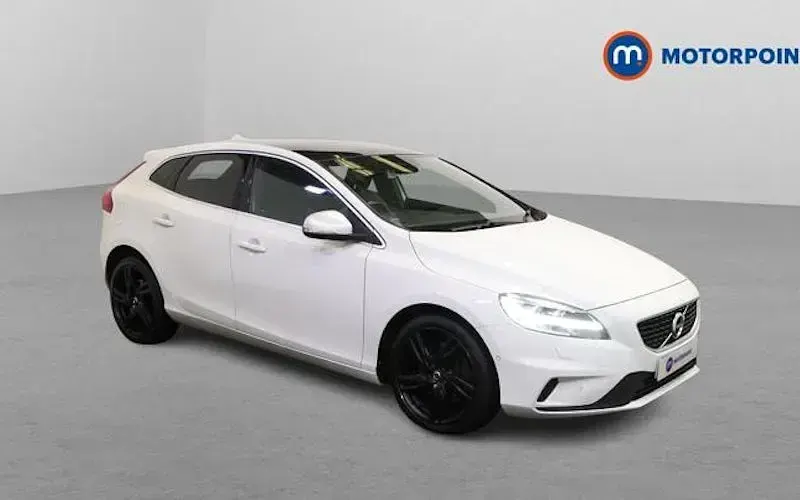 Używany Volvo V40 R-Design Pro 150 KM (110 kW) 2018 Hatchback