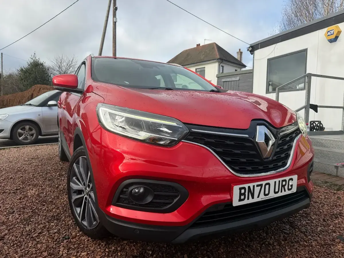 Used Renault Kadjar Iconic 115 HP (84 kW) 2020 Red SUV