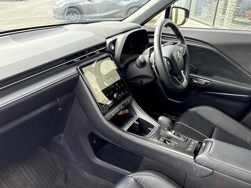 Grey Used 2024 Lexus LBX SUV | £34,250 - Image 1/3