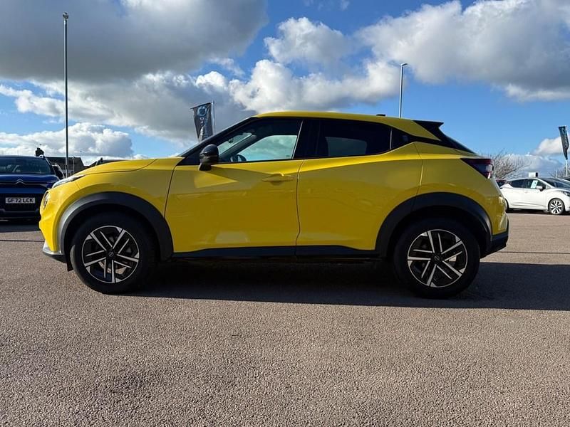 Used Nissan Juke N-Connecta 2024 Yellow SUV