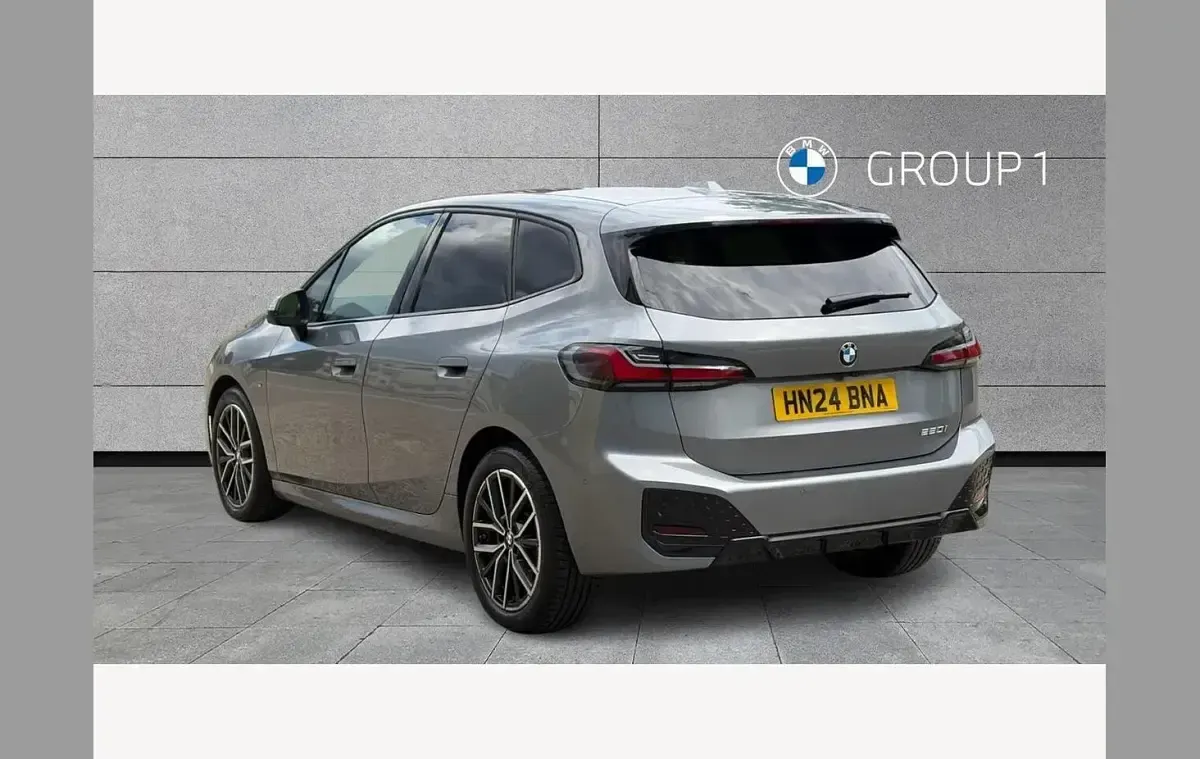 Second-hand BMW 220 M Sport 154 CP (113 kW) 2024 Gri Break