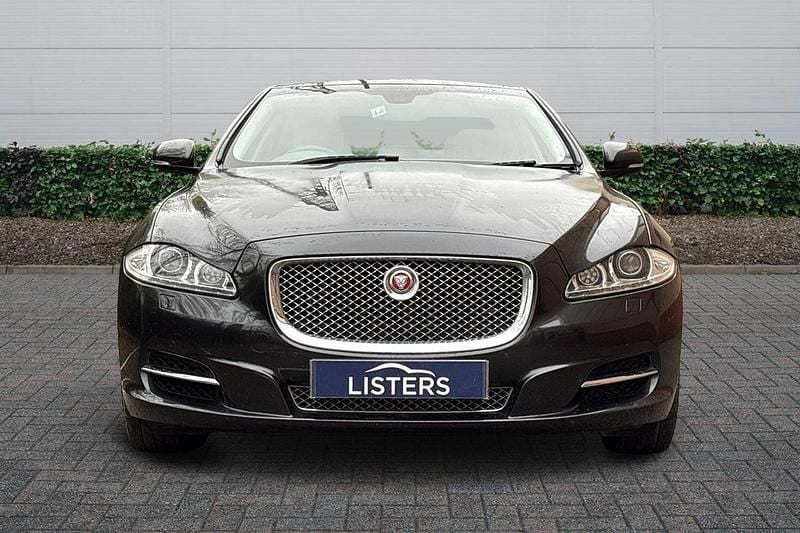 Used Jaguar XJ Portfolio 275 HP (202 kW) 2014 Grey Sedan