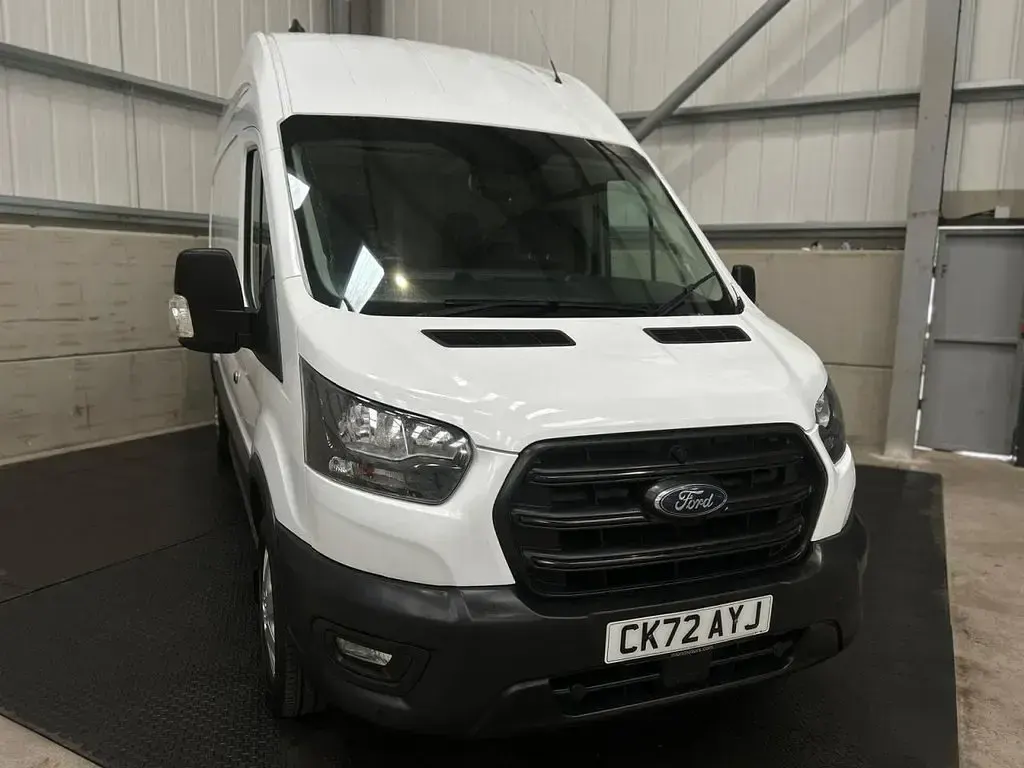 Used Ford Transit 130 HP (95 kW) 2022 White Van