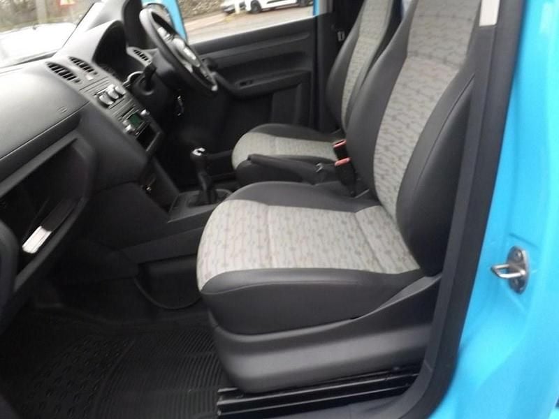 Used VW Caddy Startline 102 HP (75 kW) 2013 Blue MPV