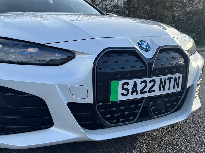 Used BMW i4 Comfort Edition 400 kW (544 HP) 2022 White Sedan