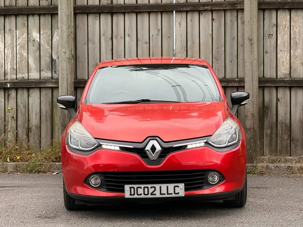 Used Renault Clio Dynamique 2013 Red Hatchback