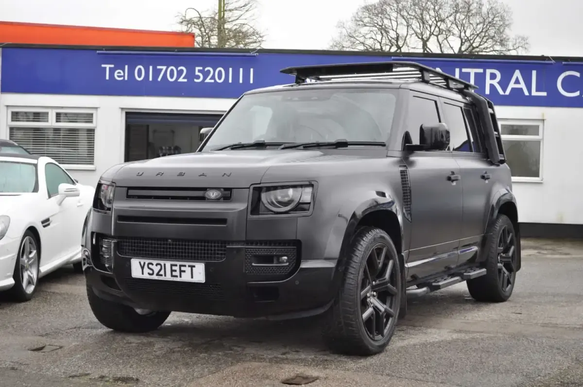 Usado Land Rover Defender 2021 Preto SUV