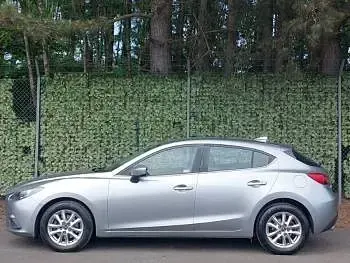 Used Mazda 3 120 HP (88 kW) 2016 Silver Hatchback