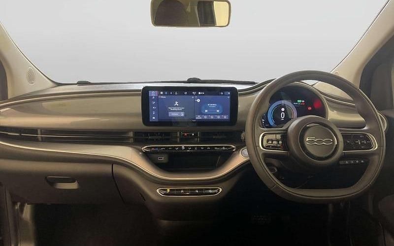 Used Fiat 500e Icon 86 kW (118 HP) 2023 Hatchback