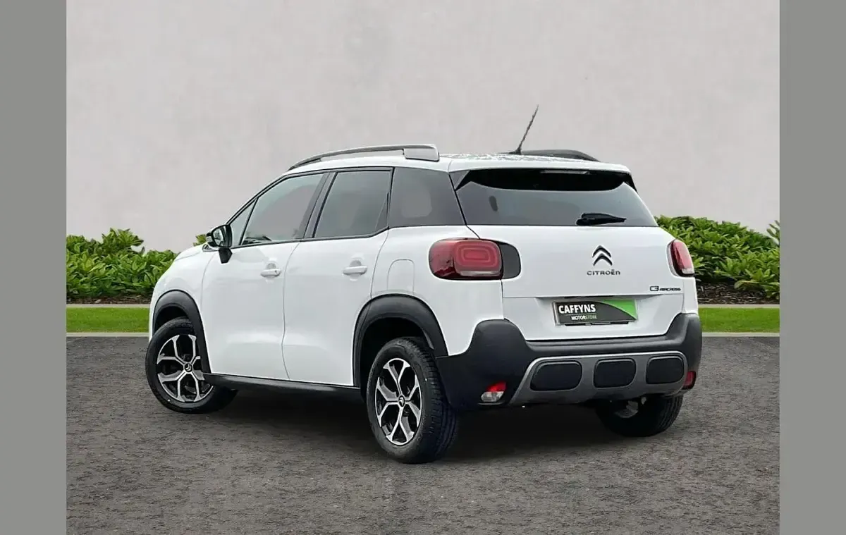 Used Citroën C3 Aircross PureTech 108 HP (79 kW) 2023 White SUV
