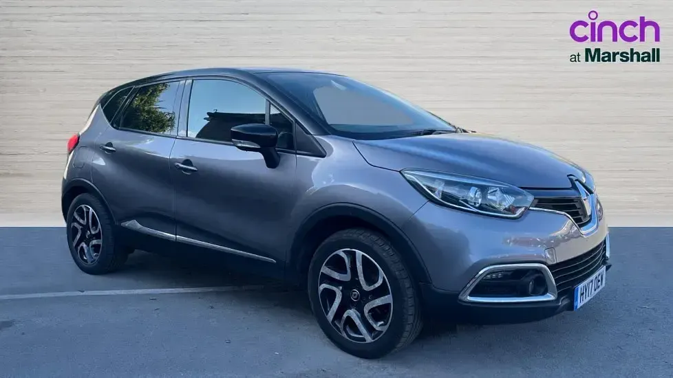 Usado Renault Captur Dynamique 110 HP (80 kW) 2017 Cinzento SUV