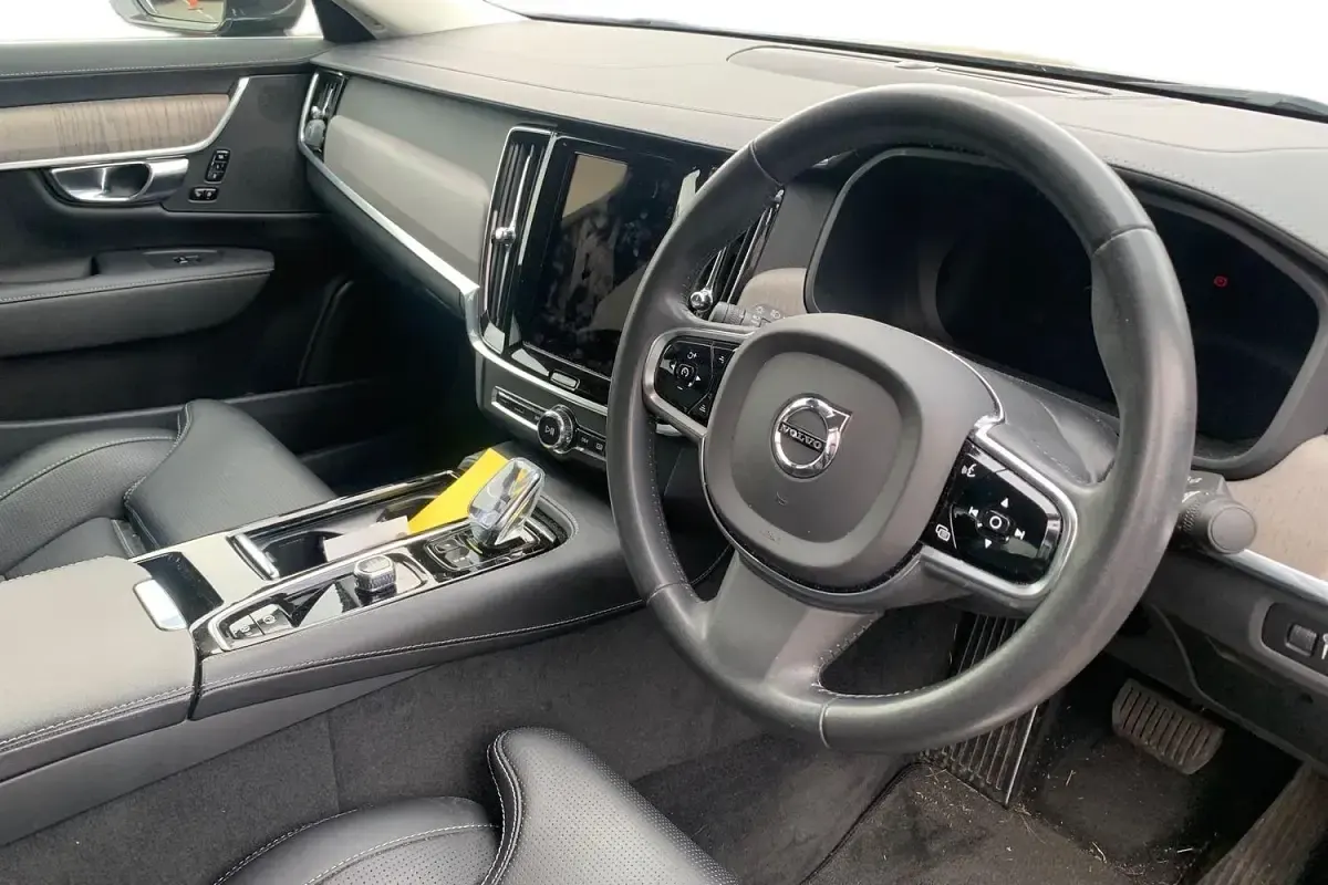 Usado Volvo S90 Inscription 390 CV (286 kW) 2021 Gris Berlina